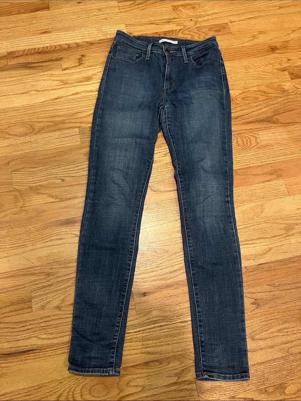 Signature by Levi Strauss Women's Indigo Skinny Jeans